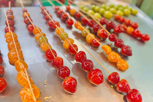 Taipei Ningxia Night Market Food Walking Tour