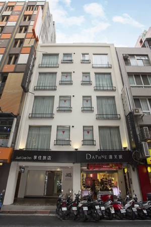 Just Live Inn - Taipei Station