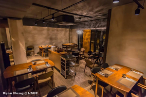 L 'AGE aging Restaurant