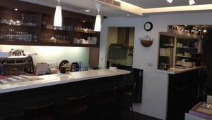 Merlot Cafe & Bistro