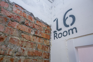 Mr Lobster's Secret Den Design Hostel