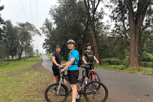 Desde Moshi: tour en bici a las cascadas de Materuni con tour del café