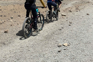 Tour en bicicleta por la meseta de Shira en el monte Kilimanjaro