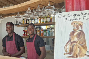 Tour dei cocktail tropicali sulla costa occidentale di Zanzibar