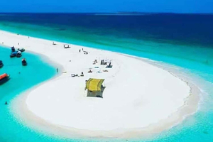 Zanzibar: Prison Island og Nakupenda Sandbank med båd og frokost
