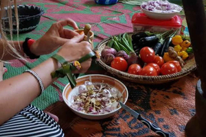 Zanzíbar: tour por una plantación de especias, clase de cocina y tour por Ciudad de Piedra.