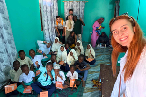 Zanzibar: tour door Stone Town en schoolbezoek met Hassan
