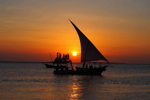Zanzibar:Sunset Dhow Cruise nungwi