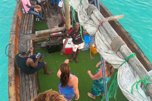Zanzibar: Sunset Dhow Cruise with Drinks North