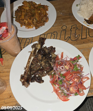 Aces Lounge & Restaurant