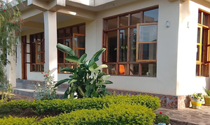 Avocado Lodge