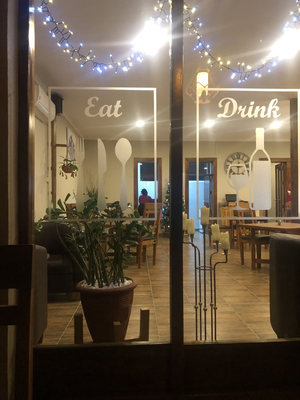 Blossoms Cafe & Wine Bar