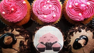 Dots Cupcakery