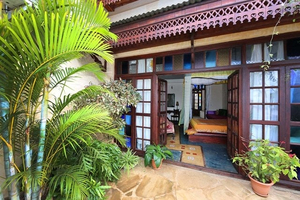 Emerson Spice Hotel