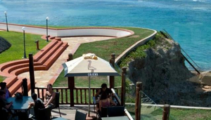 Karambezi Café