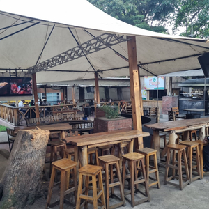Kipong Bar and lounge