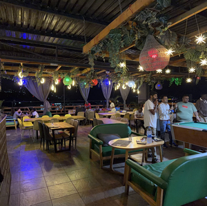 Rooftop Restaurant & Cafe