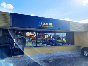 52 South Cafe & Restaurant