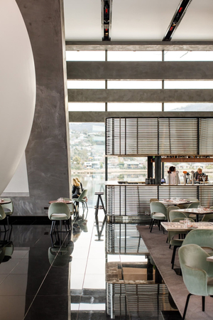 Faro Bar + Restaurant