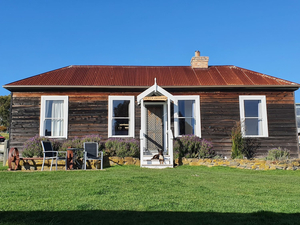 Ruby's Cottage Farm stay