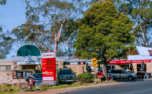 Seven Mile Beach Store