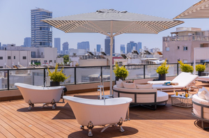 דברה בראון | Debrah Brown by Brown Hotels