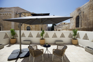 Petrakis Inn