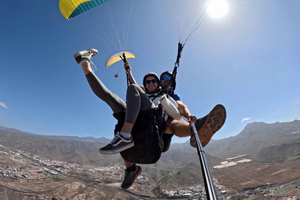 Costa Adeje: Tandem Paragliding Experience with Hotel Pickup