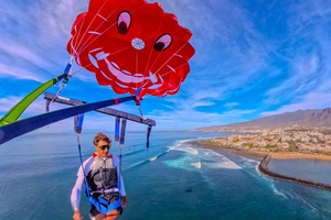 Parascending in Los Cristianos, Tenerife