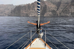 Puerto Colon : Whale & Dolphins Sailing Excursion