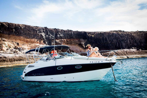 Tenerife: Armani Charter with Snacks and Drinks 2-3-6 hours