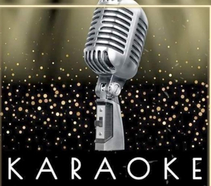 Karaoke hver kveld på Moonlight Bar