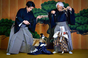 Asakusa Saitokuji: spettacolo tradizionale di marionette a filo