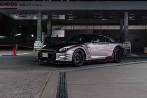Daikoku & Tokyo Private JDM Tour by Tuned R34 , R35 GT-R