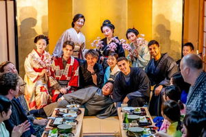 Esperienza di intrattenimento tradizionale giapponese a Tokyo