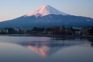 Dagstur til Fuji-bjerget i bil med engelsktalende chauffør og turguide