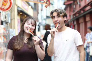 Tokyo : visite privée d'Asakusa et de Senso-ji avec 3 arrêts gourmands