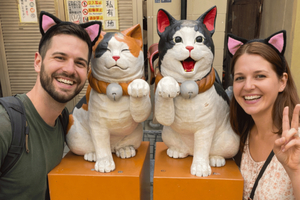 Shinjuku Giant 3D Cat with Cat Cafe & Yanaka Cat Town