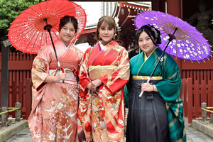 Tokyo: Asakusa Kimono Dressing and Matcha Experience
