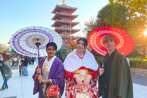 Tokyo: Fall Kimono Experience with Free Photo in Asakusa