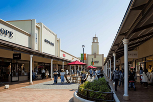 Tokyo: Gotemba Outlet Shopping Day Trip with Beer