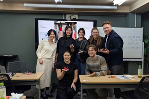 Tokyo: Master the Art of Traditional Origami with a Local