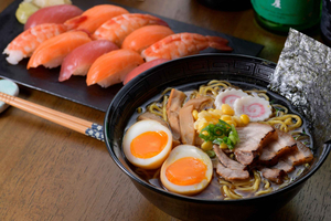 Tokyo: Sushi and Ramen Cooking Class with Sake Pairing Set