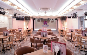 Maidreamin Heaven's Gate Live Restaurant Akihabara