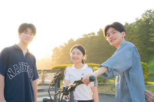 Tokyo: 2-hour Early Morning E-bike Tour of Shrines