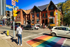 Spacer po historii LGBTQ w Toronto