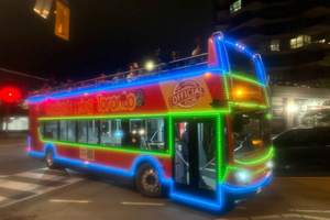 City Sightseeing rondleiding met gids per bus in de avond