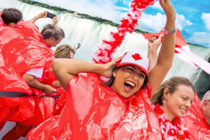 Niagara Falls Day Tour with Boat Tour Option