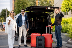 Private Transfer to and from YTZ Toronto Billy Bishop Airport