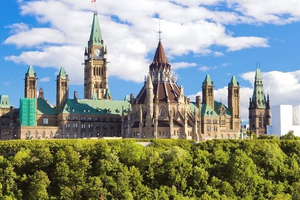 Small Group Toronto Montreal Ottawa Quebec Niagara 4 Days Tour